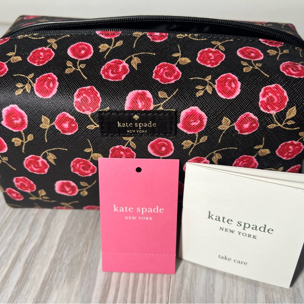 *RARE* Kate Spade Laurel Way Hazy Rose Medium Davie Cosmetic Case - NEW
